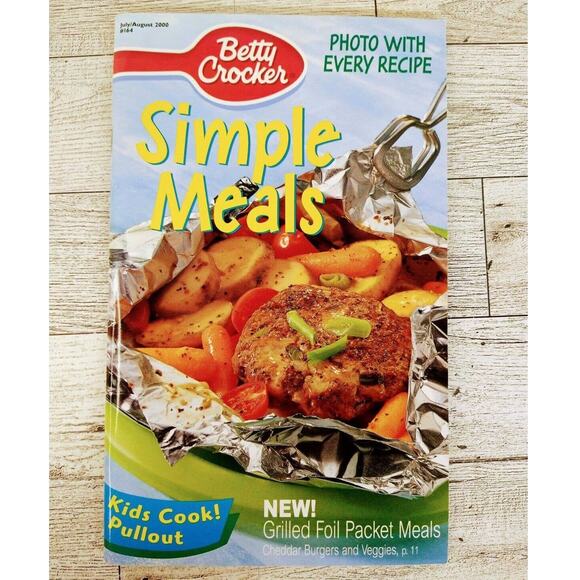Betty Crocker Cookbook Simple Meals #164 July/August 2000 Paperback w/pullout - Picture 1 of 13
